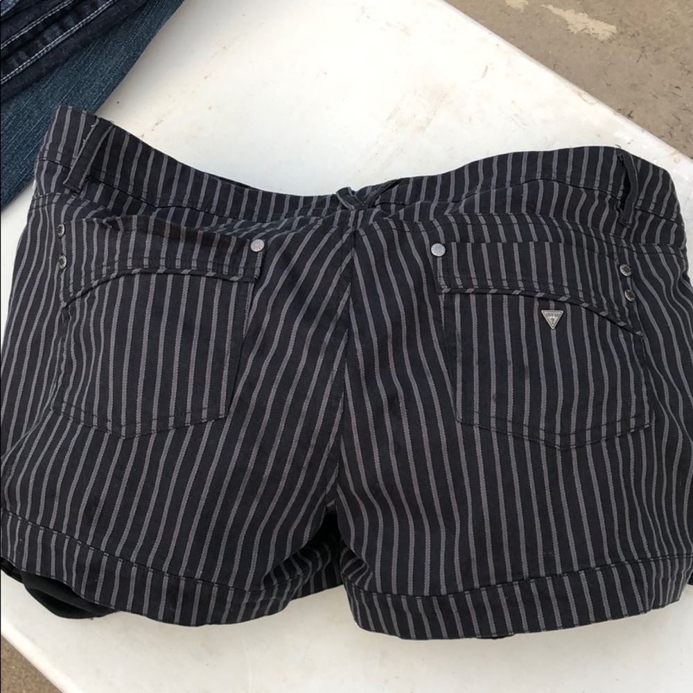 Women’s Guess Shorts size 34